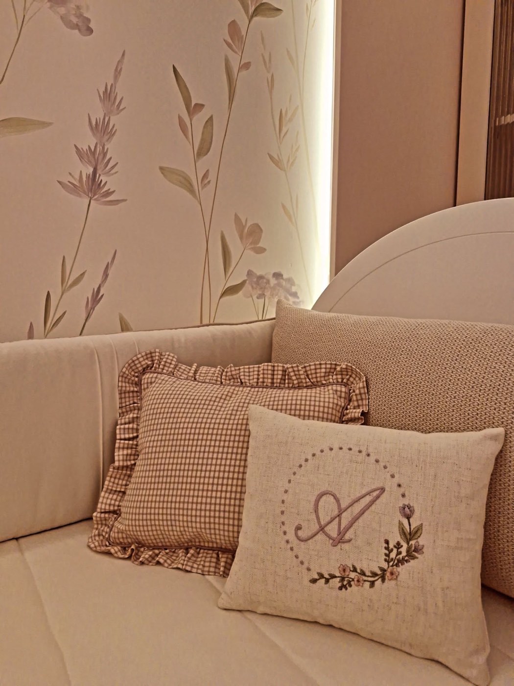 Quarto completo entregue — um quartinho pensado com carinho e detalhes que abraçam